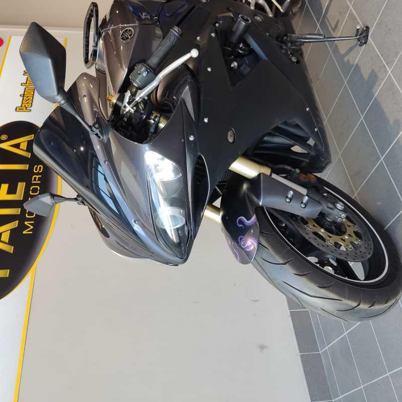 Yamaha YZF R1 - 2004