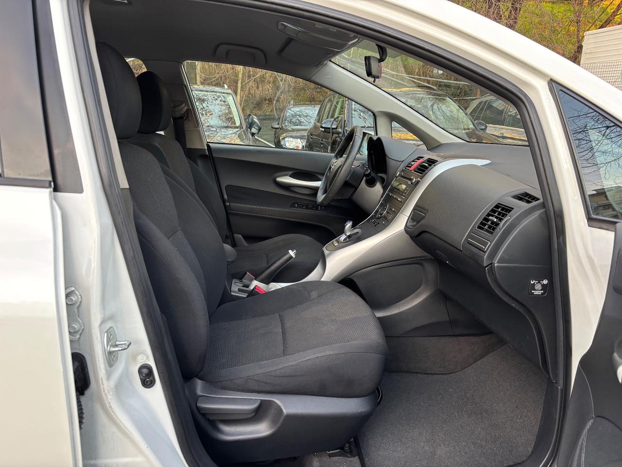 Toyota Auris 1.8 Hybrid 5 porte Executive