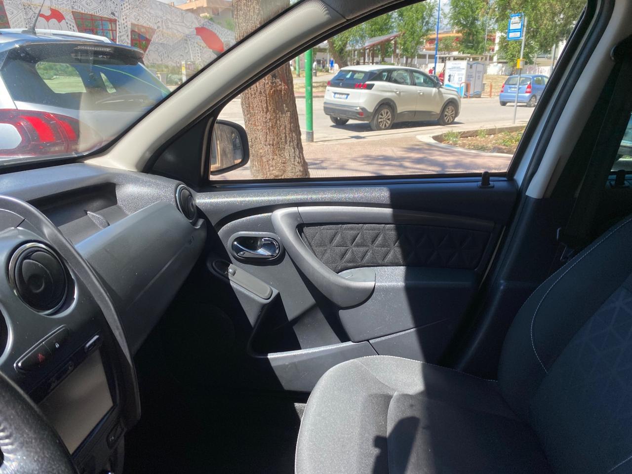 Dacia Duster 1.6 110CV 4x2 GPL Serie Limitata Trasversale