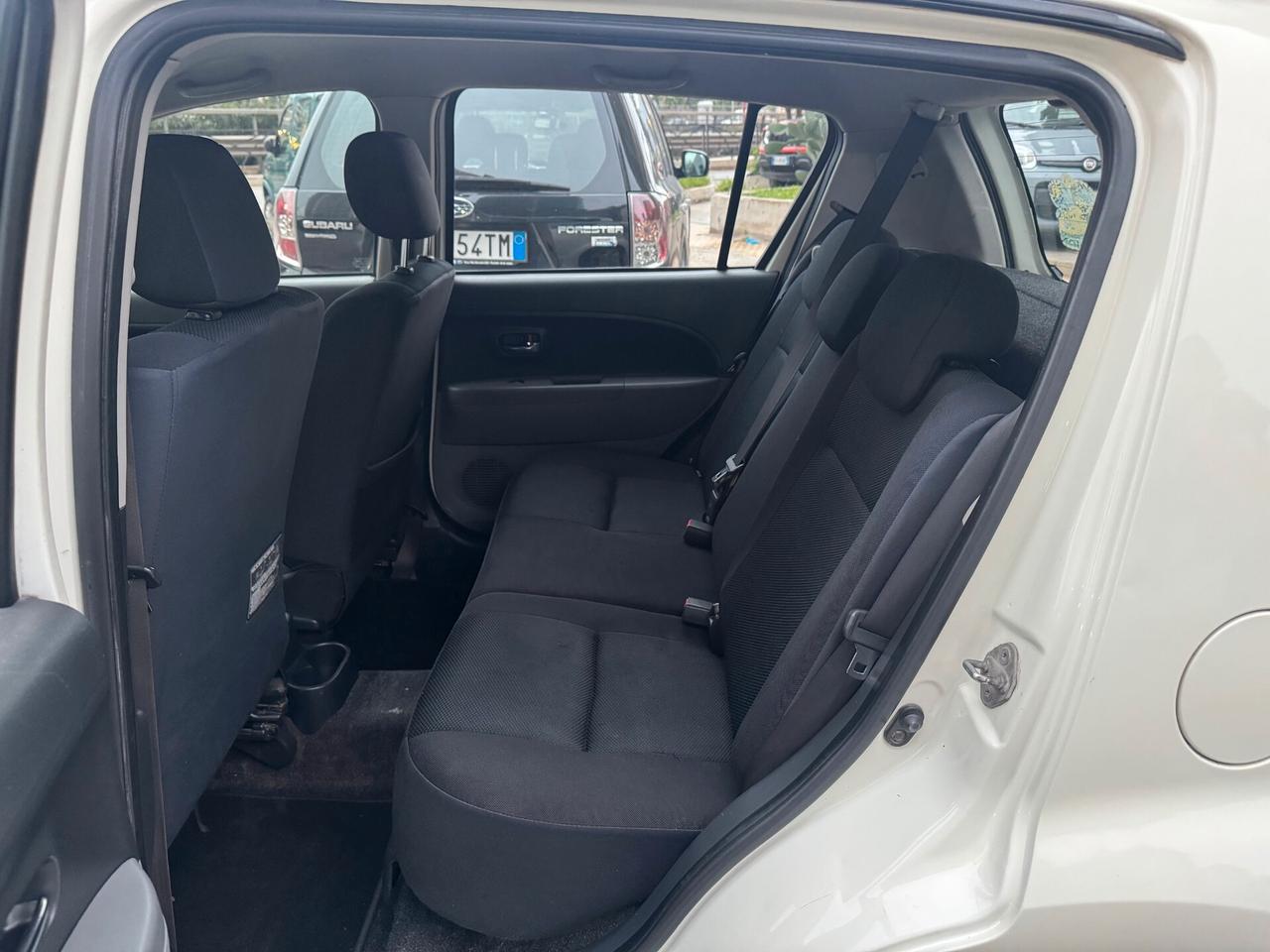 Subaru Justy 1.0 GPL