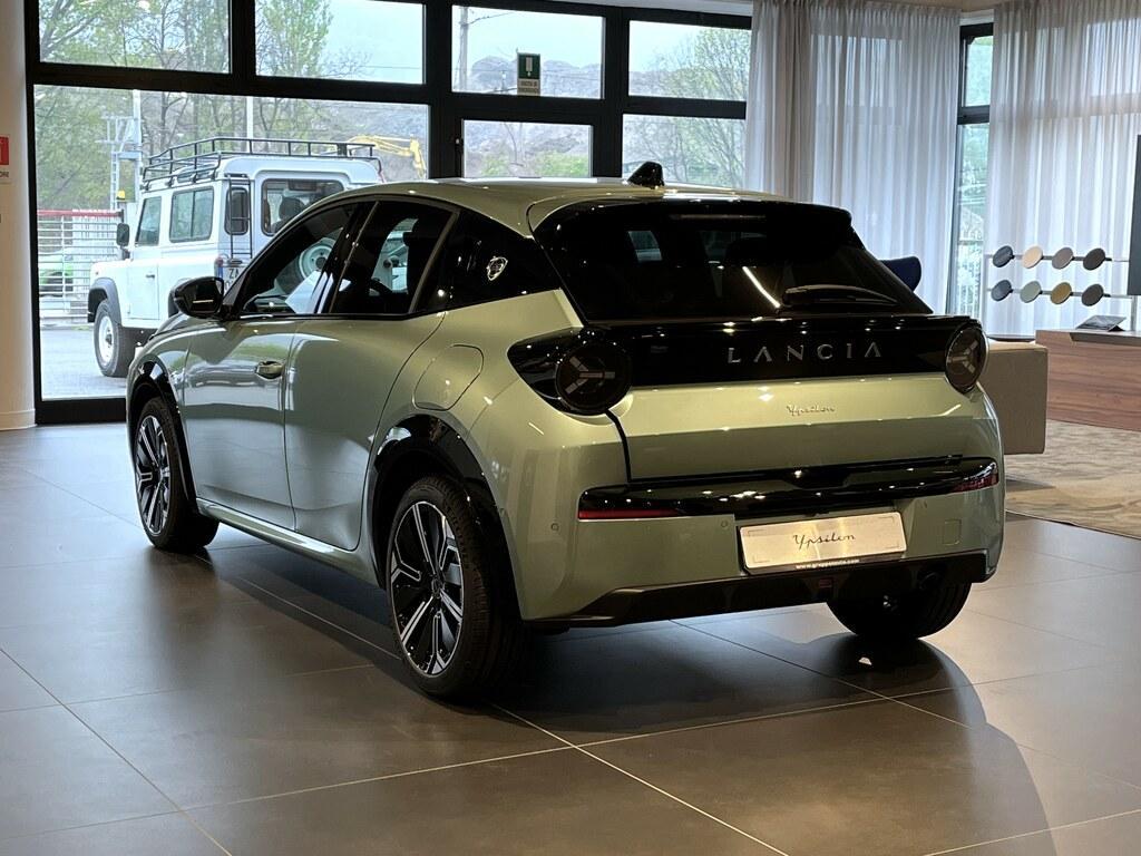 Lancia Ypsilon 1.2 mhev LX e-dct