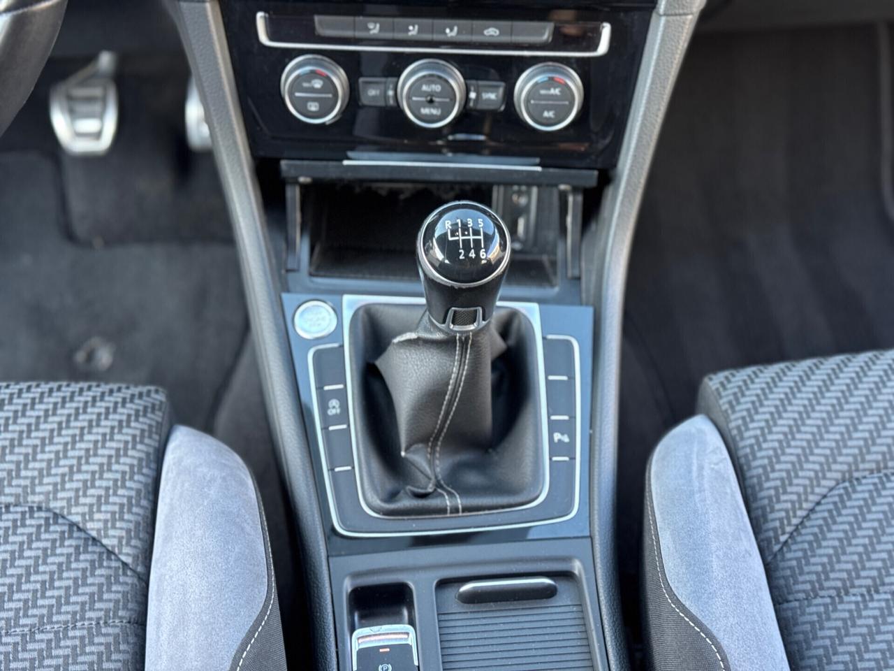 Volkswagen Golf 7.5 1.4 125 CV Rline digitale 2018