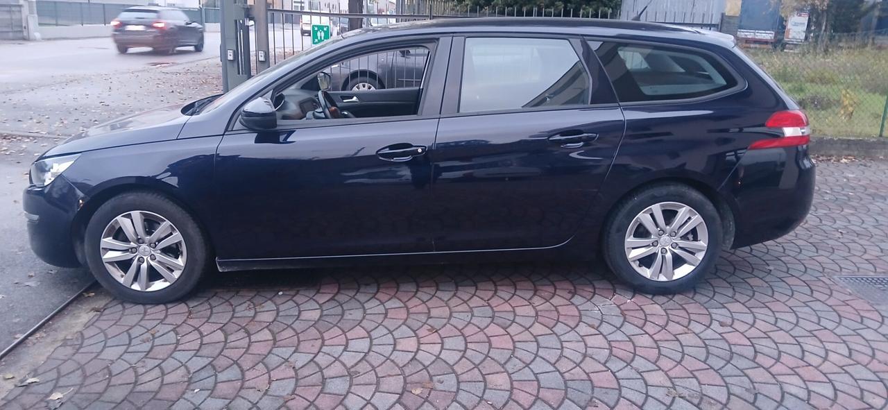 Peugeot 308 1.6 hdi s.w. neopatentati