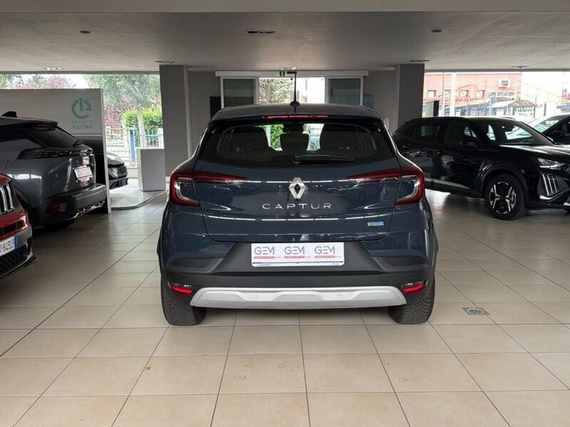 Renault Captur E-Tech hybrid 1.6 E-TECH HEV 145 EVOLUTION AUTO