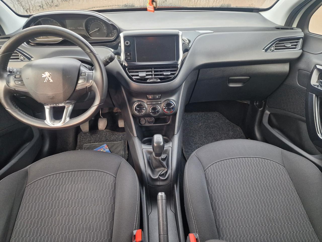 Peugeot 208 PureTech 82 5 porte Allure