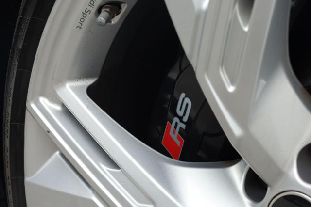 AUDI RS6 Avant 4.0 TFSI V8 quattro tiptronic