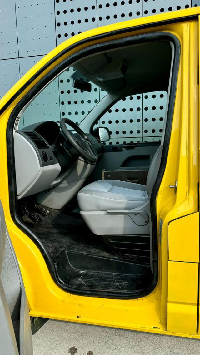 VOLKSWAGEN T5 Transporter
