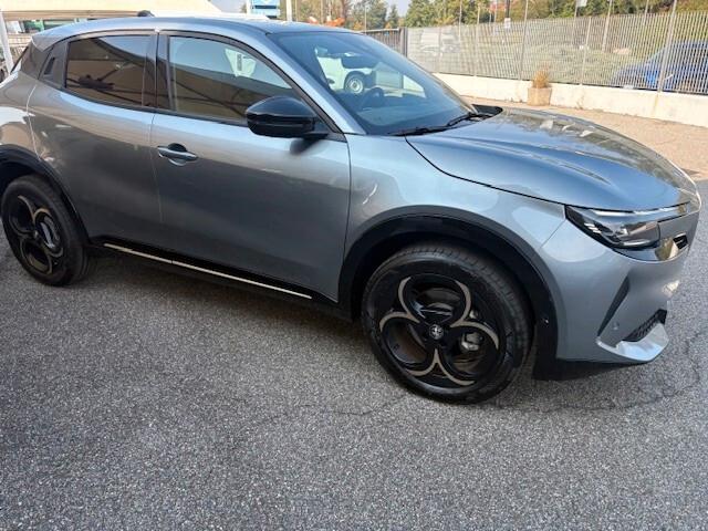 Alfa Romeo Junior 1.2 145 CV Hybrid eDCT6 Q4 Intensa