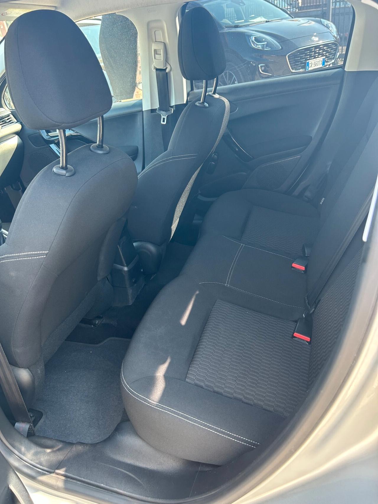 Peugeot 208 PureTech 82 5p. GPL Allure
