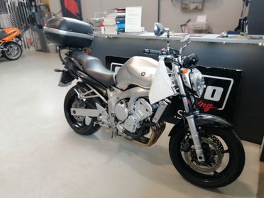 Yamaha FZ6