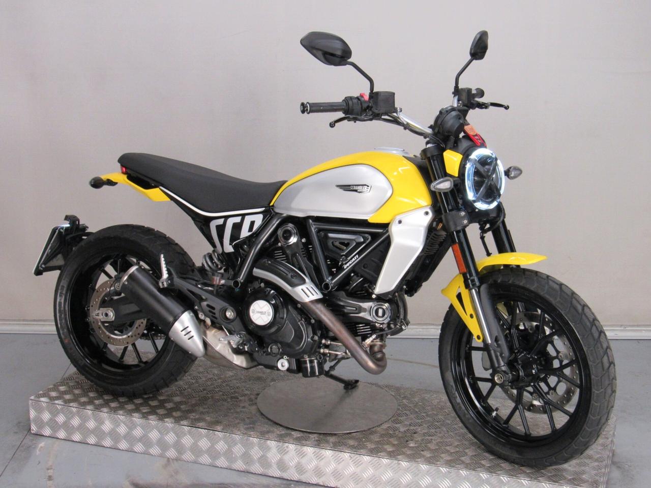 Ducati Scrambler ICON YELLOW