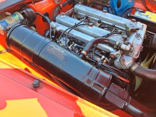 Alfa Romeo Spider DUETTO 1.6 2°S. -service book -2+2