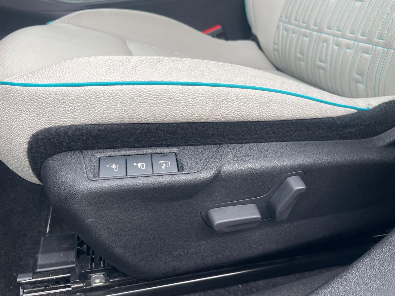 Fiat 600 Hybrid 136 CV DCT MHEV La Prima