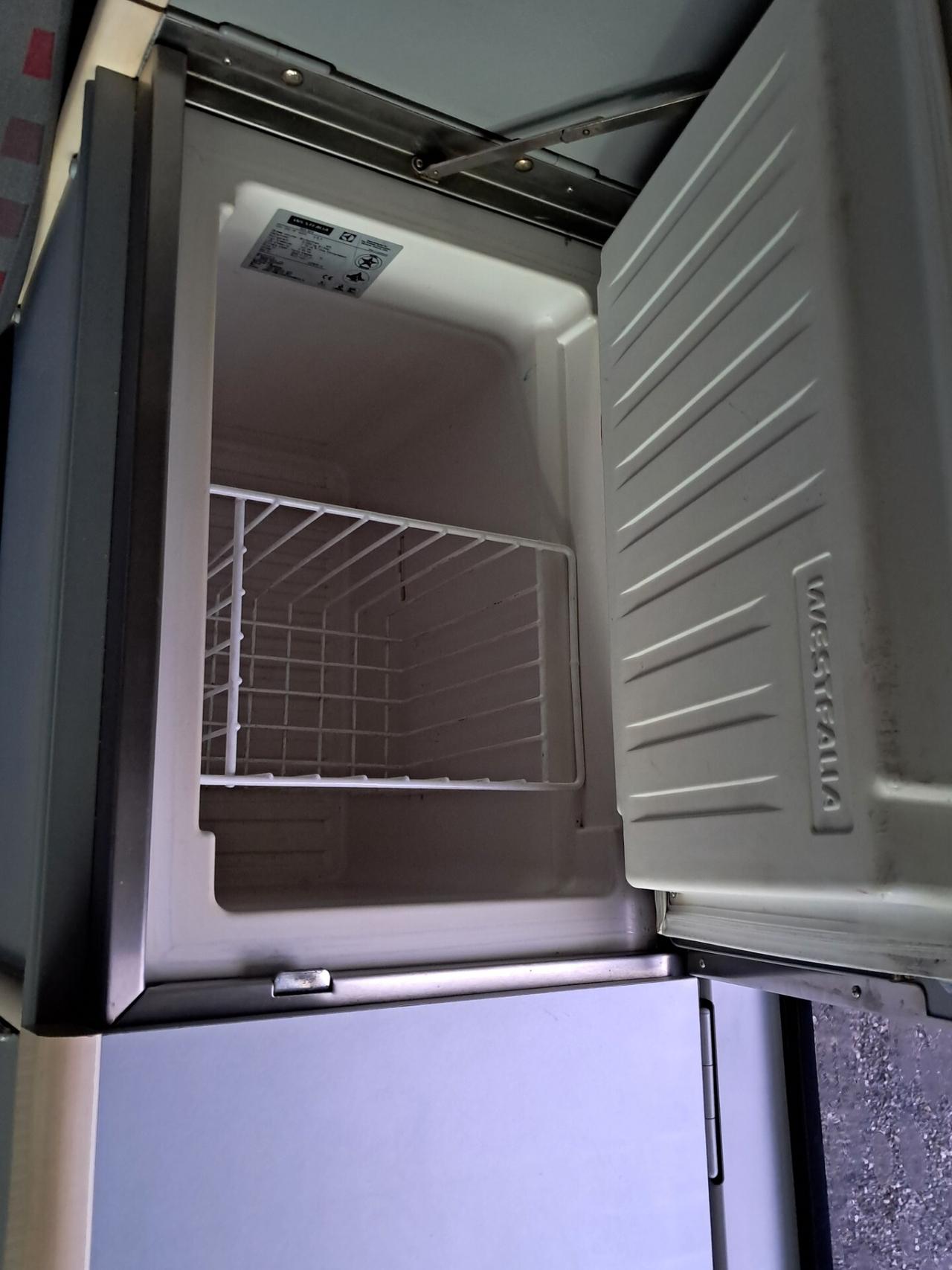 WESTFALIA T4 CALIFORNIA COACH EVENT 102 CV