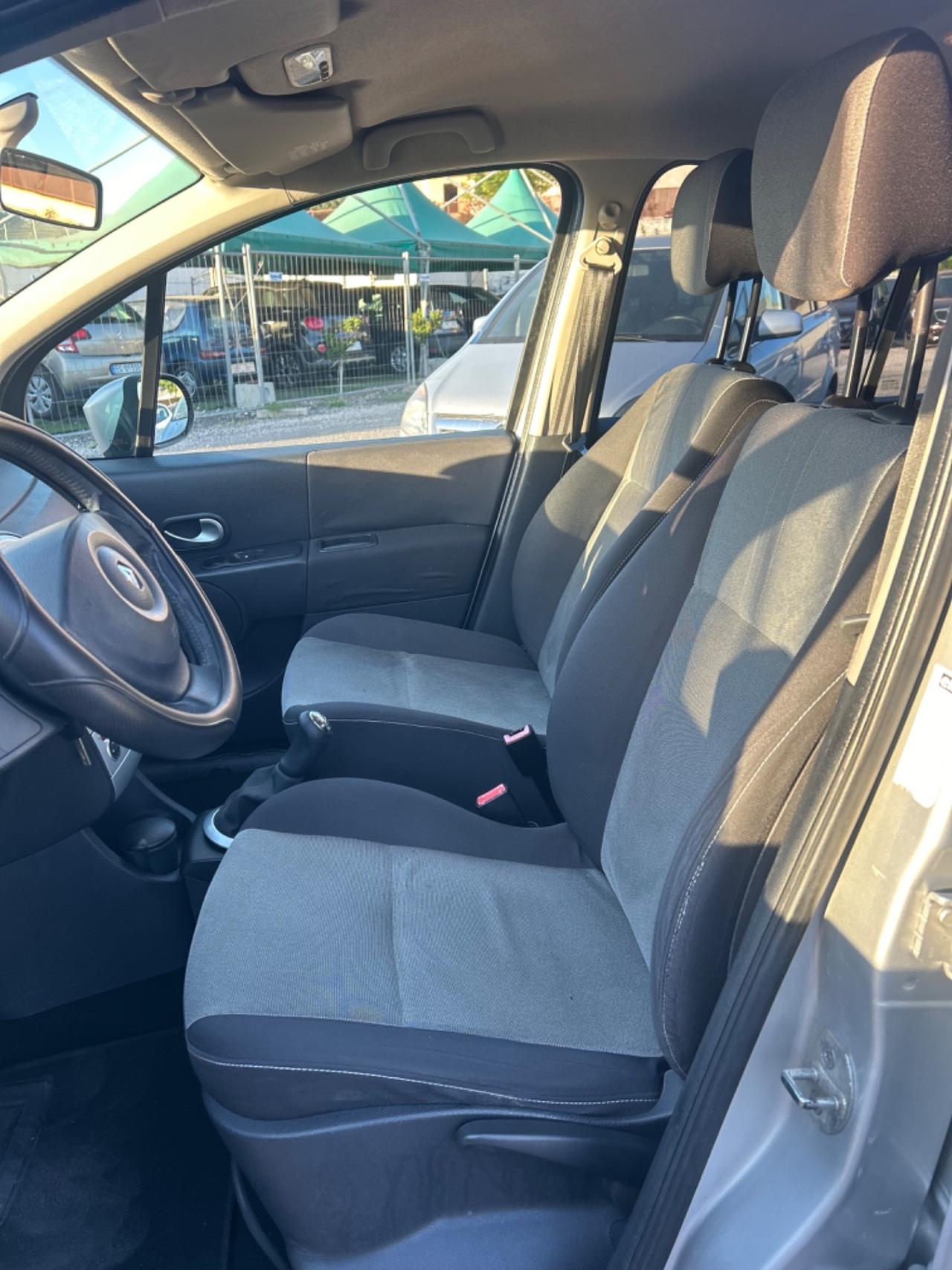 Renault Modus Grand 1.2 16V Dynamique
