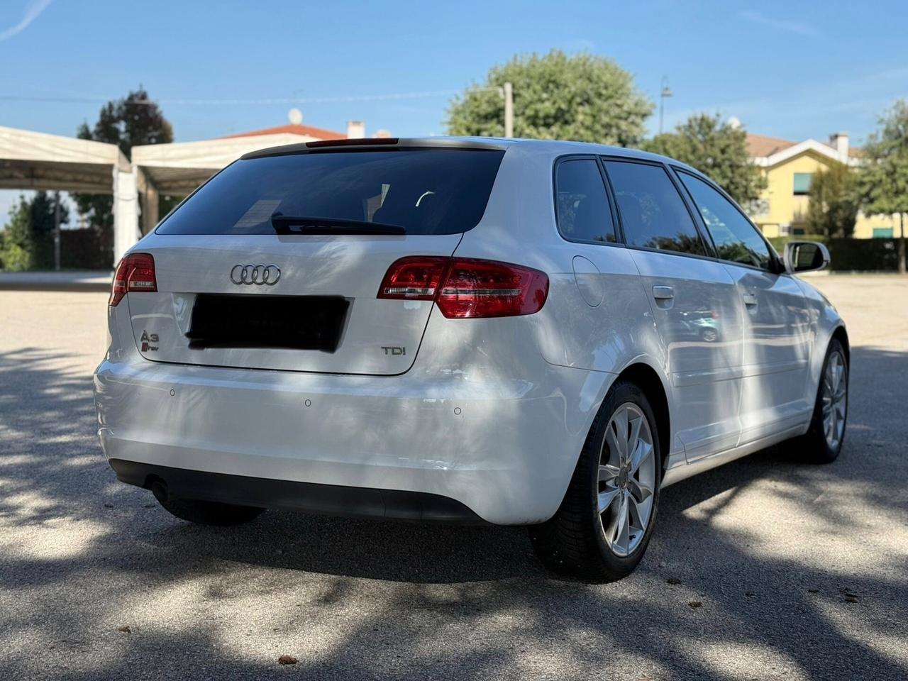 Audi A3 SPB 1.6 TDI 105 CV CR Ambition