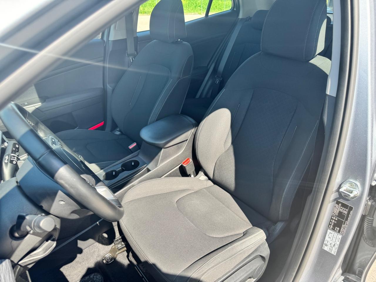 Kia Sportage 1.6 TGDi MHEV Style GRANZIA FINO A 09/2029