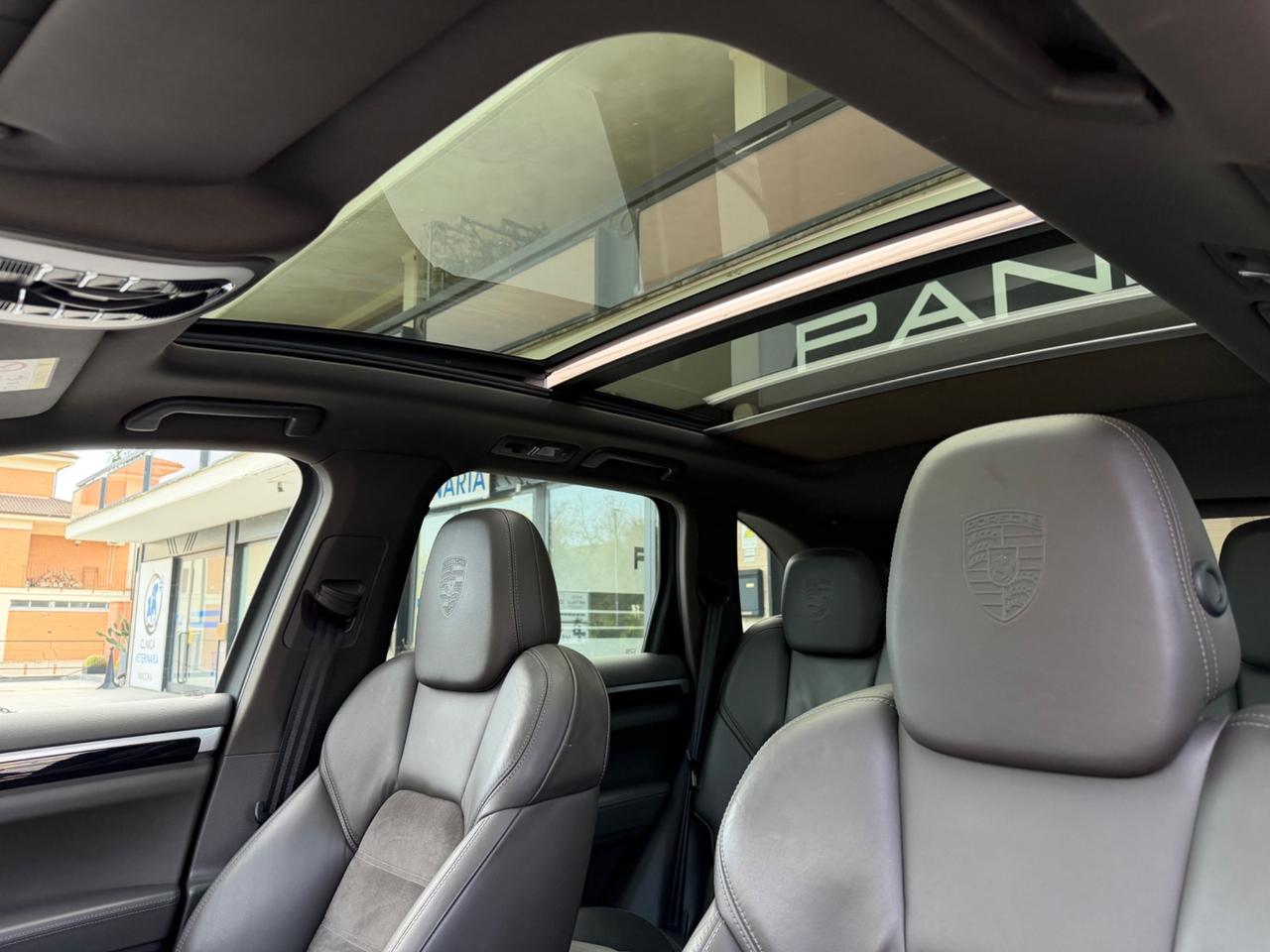 Porsche Cayenne 3.0 Diesel Platinum Edition