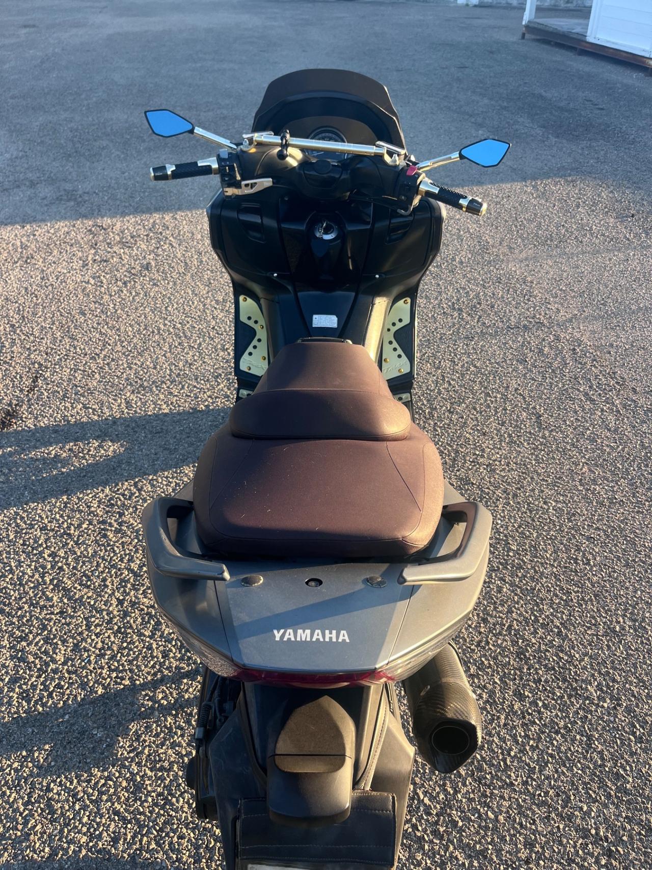 Yamaha T Max R53