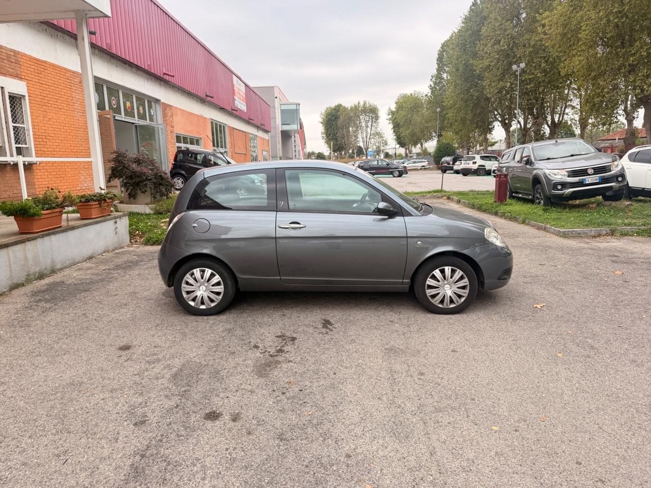 Lancia Ypsilon 1.2 Versus