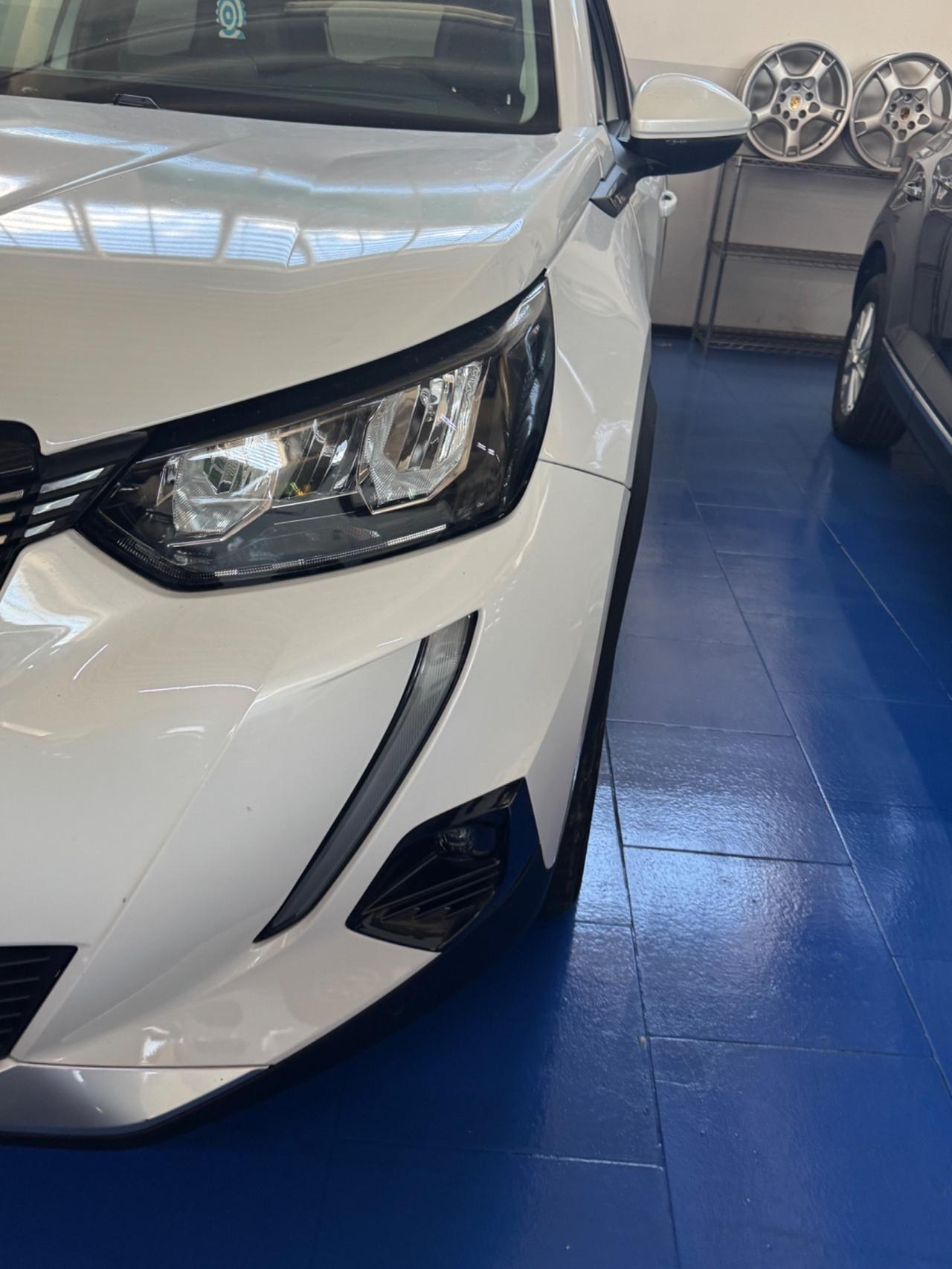 Peugeot 2008 PureTech 130 S&S EAT8 Active