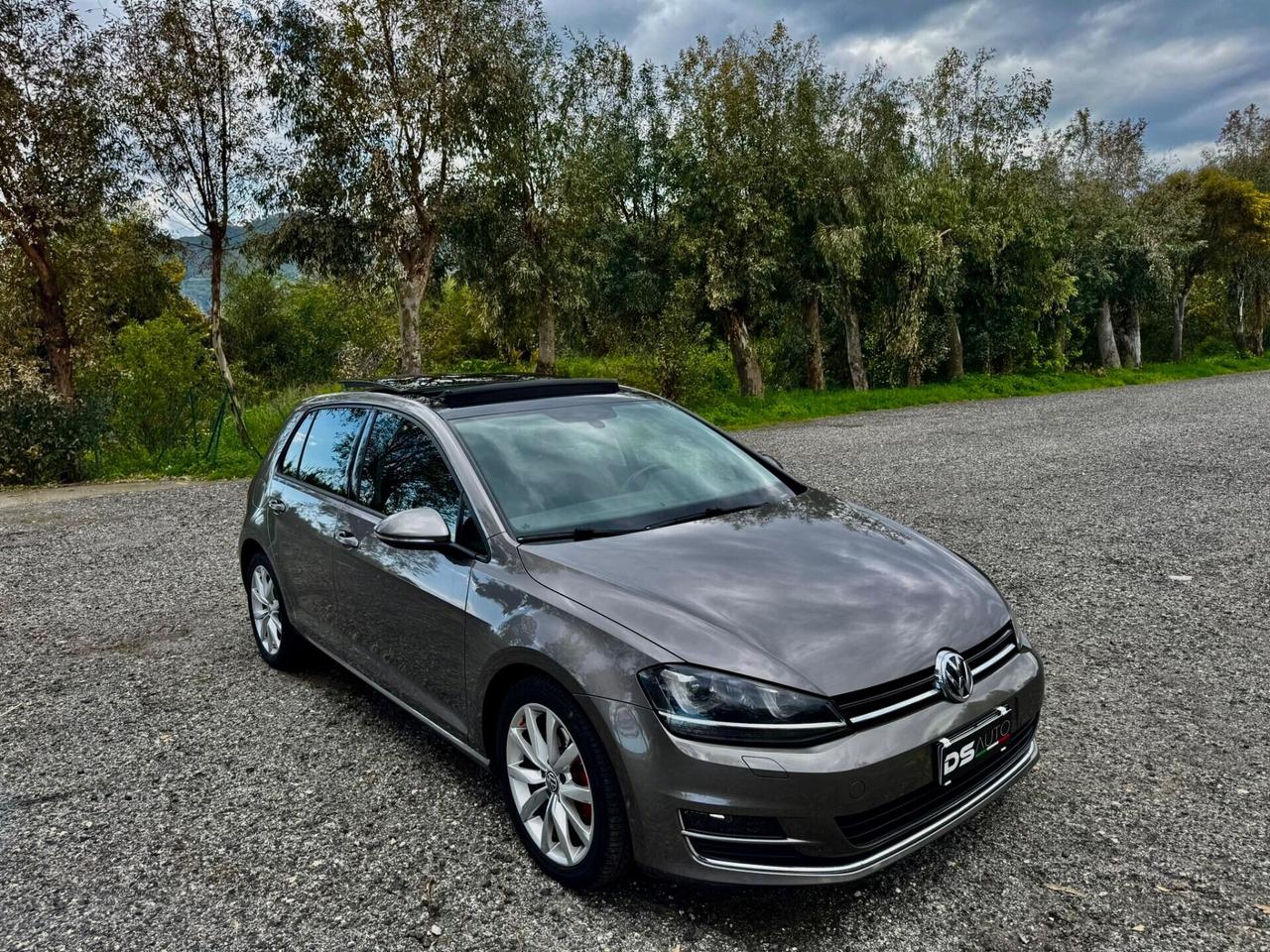 VOLKSWAGEN GOLF 2.0 TDI 150 CV 5P. HIGHLINE TETTO APRIBILE