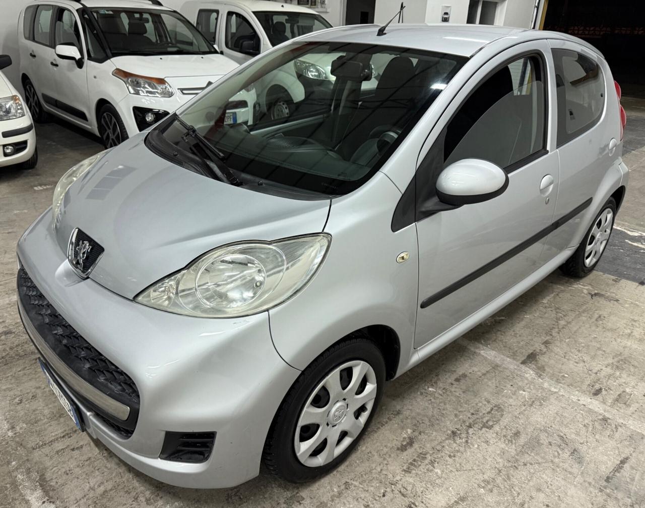 Peugeot 107 1.0 Benzina 68CV 5 porte - 2009