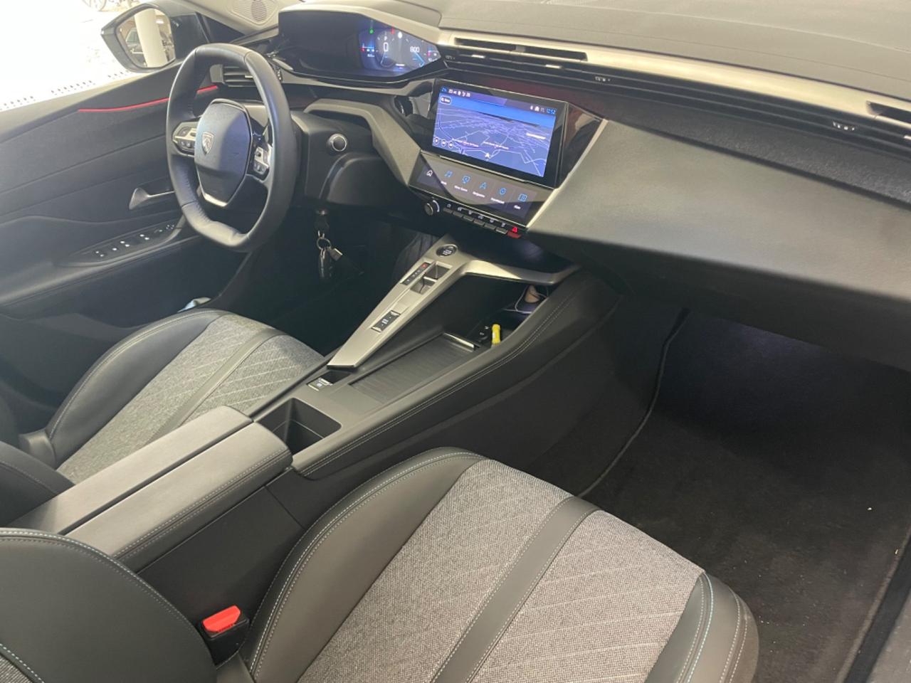 Peugeot 408 PureTech 130 S&S EAT8 Allure km 8.000
