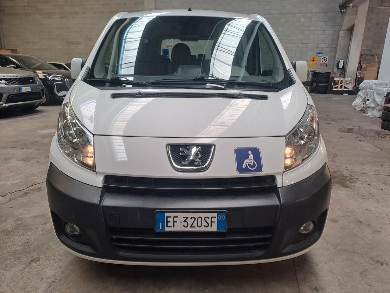 PEUGEOT EXPERT 2.0 HDI 6P + PEDANA DISABILI