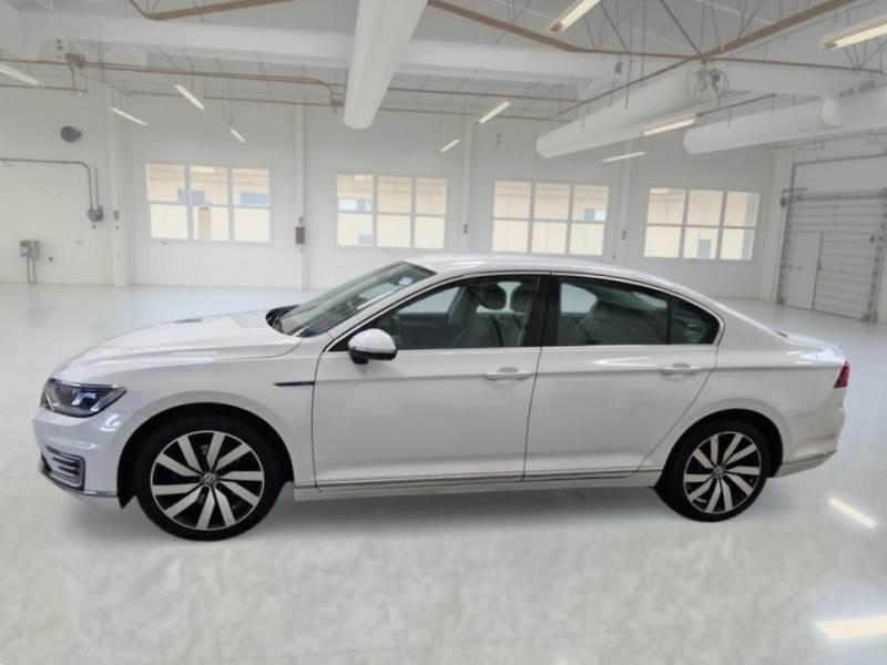 VOLKSWAGEN PASSAT 1.4 TSI DSG GTE 4 PORTE BERLINA