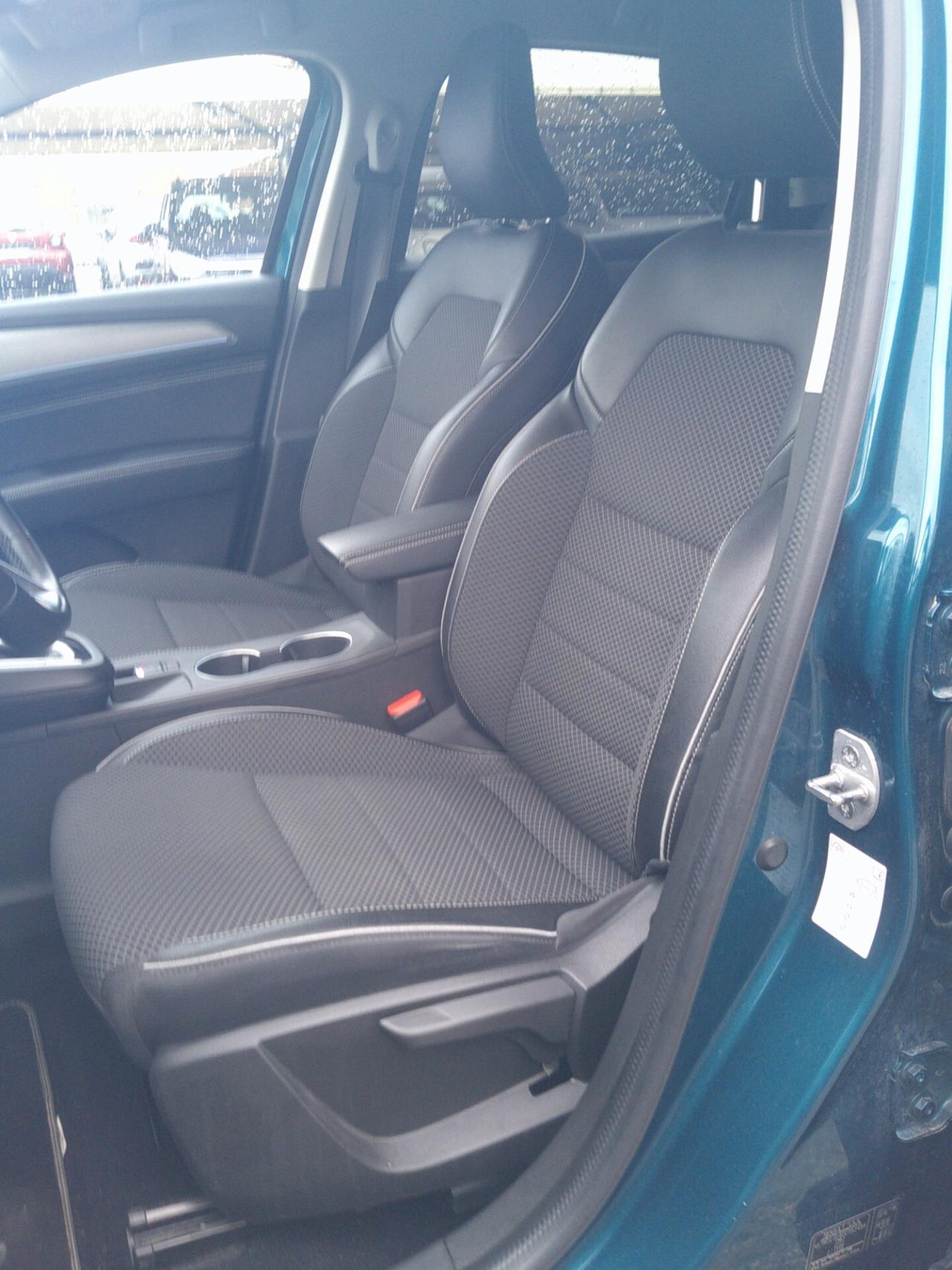 RENAULT ARKANA 1.6 Hybrid E-TECH 145cv Intens