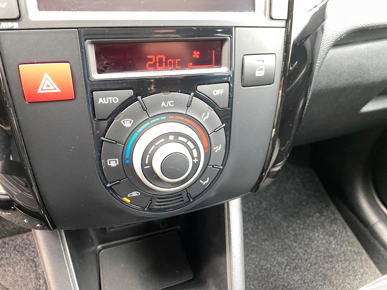 Kia Venga 1.4 CRDi 90CV Cool ---KM CERTIFICATI---TETTO PANORAMICO