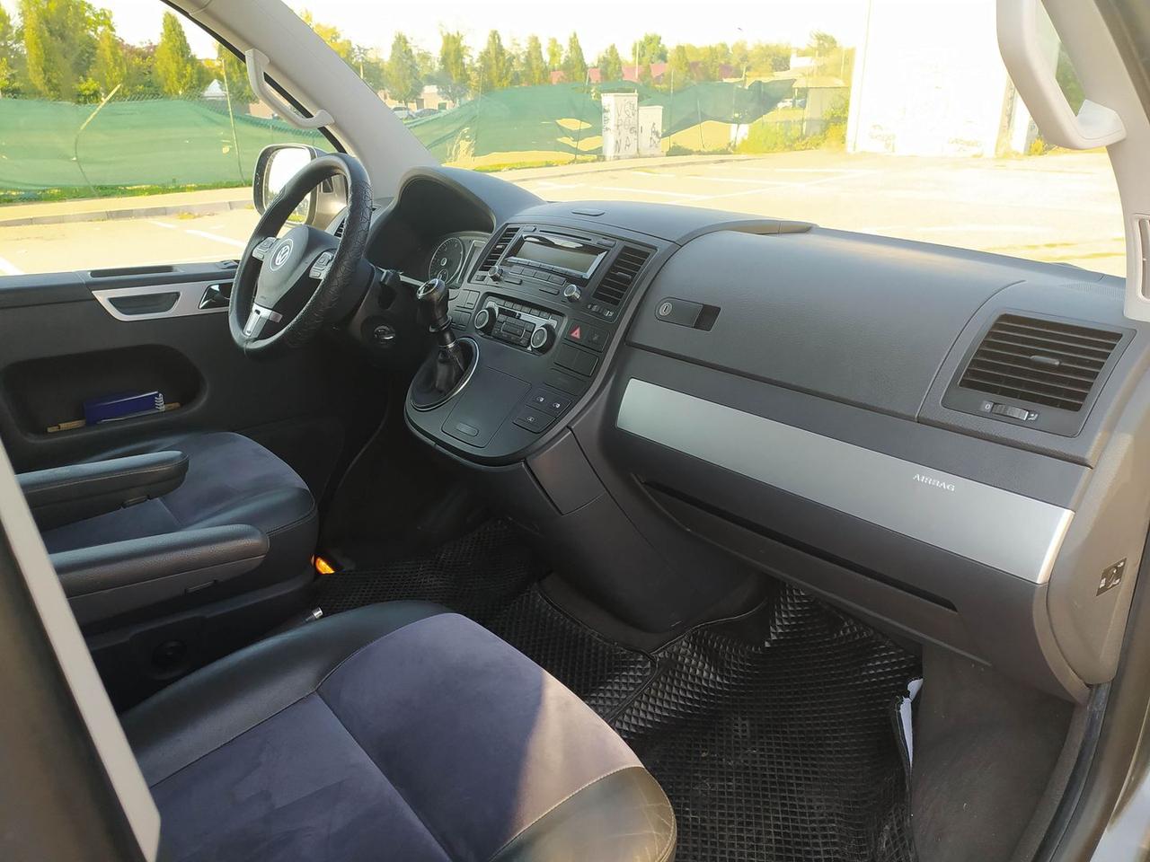 Volkswagen Multivan T5 Highline 2.0 BiTDI #11905