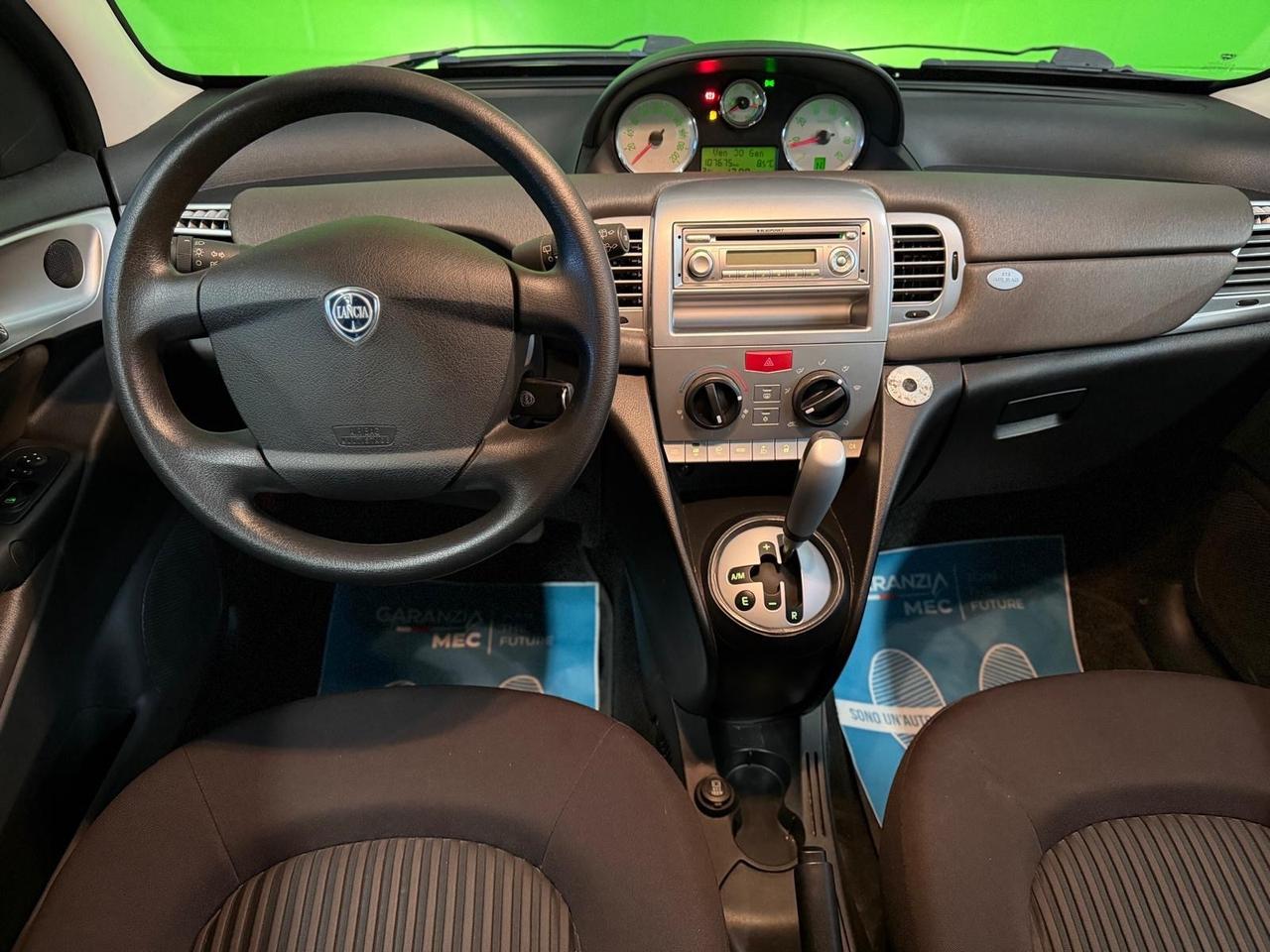 Lancia Ypsilon 1.4 16V Sport MomoDesign Automatica