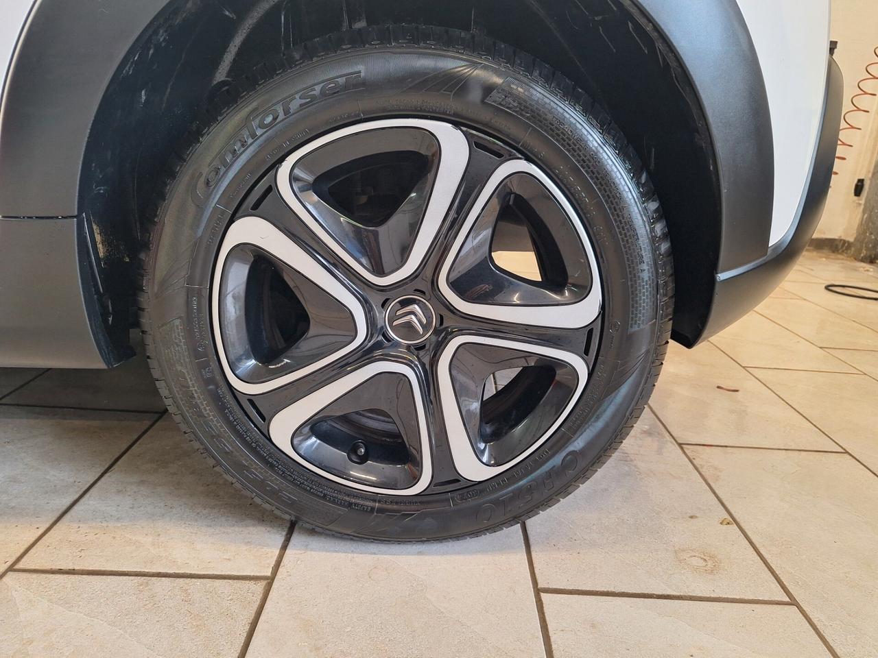 Citroen C3 1.2i PureTech Shine NEOPATENTATI €6B NAVI LED CRUIS BICOLORE