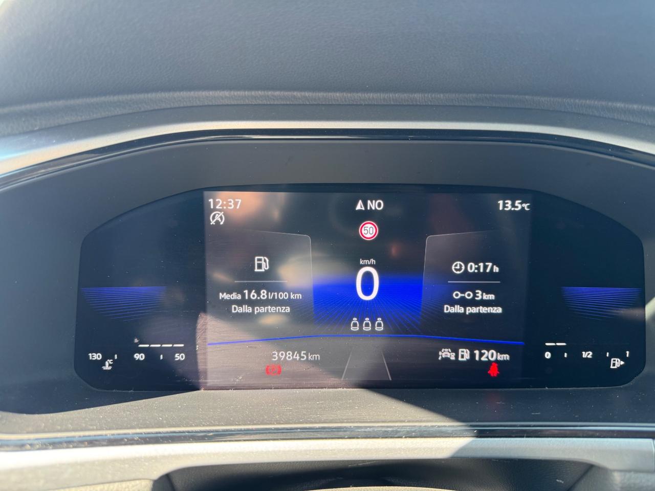 Volkswagen T-Roc 1.0 TSI Style ADATTA A NEOPTANTATI