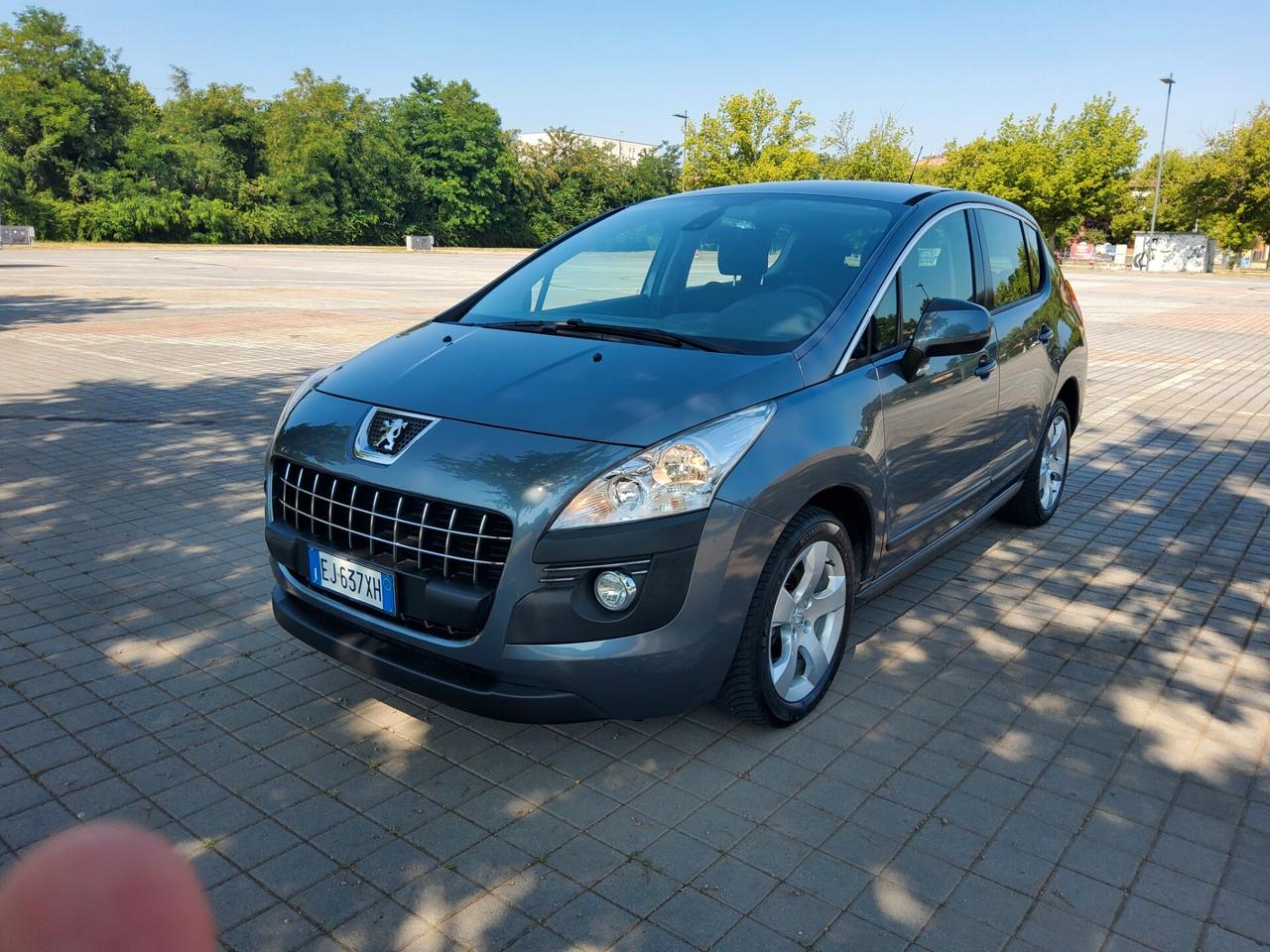 Peugeot 3008 1.6 e-HDi 112CV cambio robotizzato Stop&Start Active