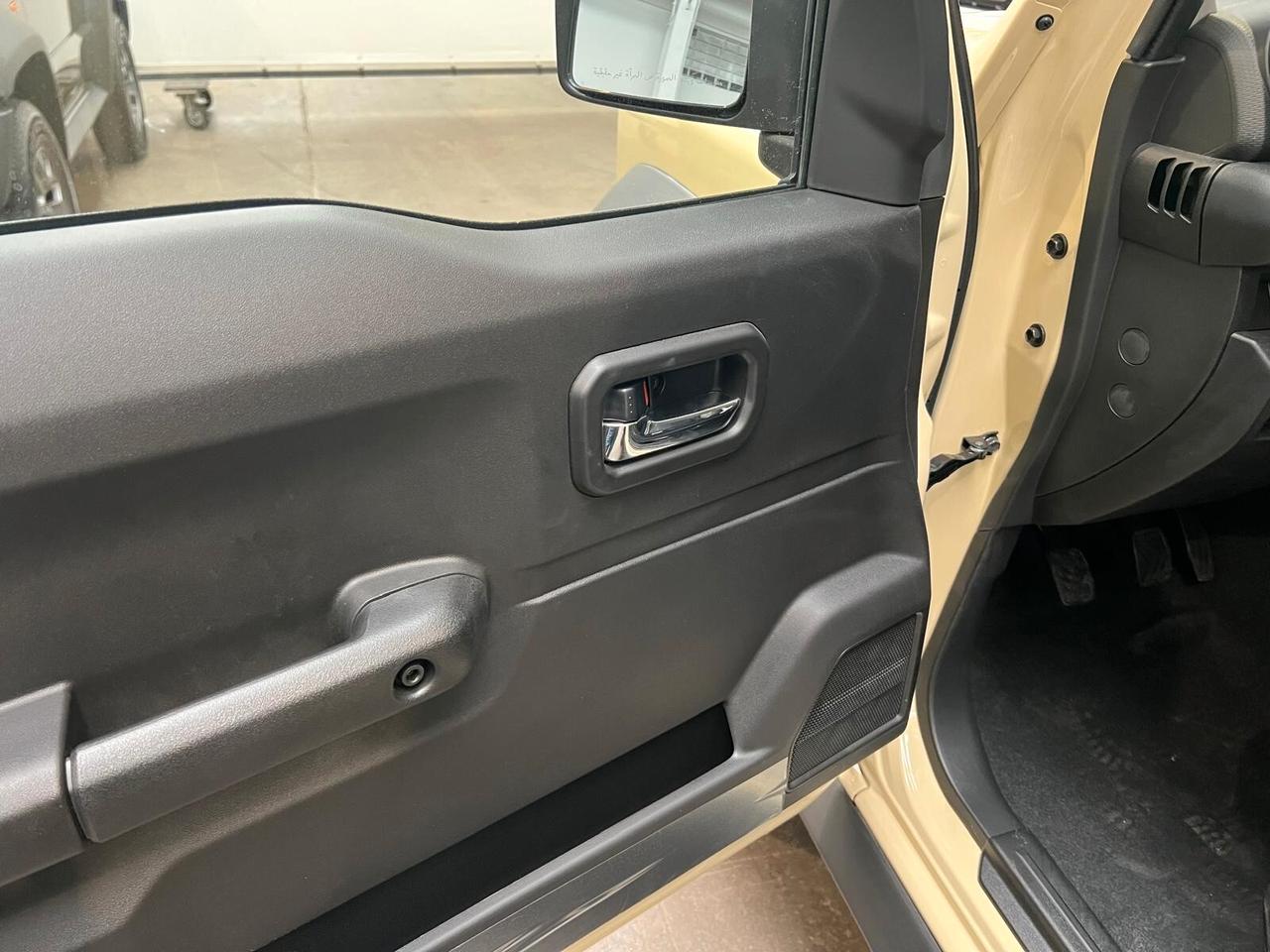 Suzuki Jimny 1.5 5MT 4 POSTI 4X4