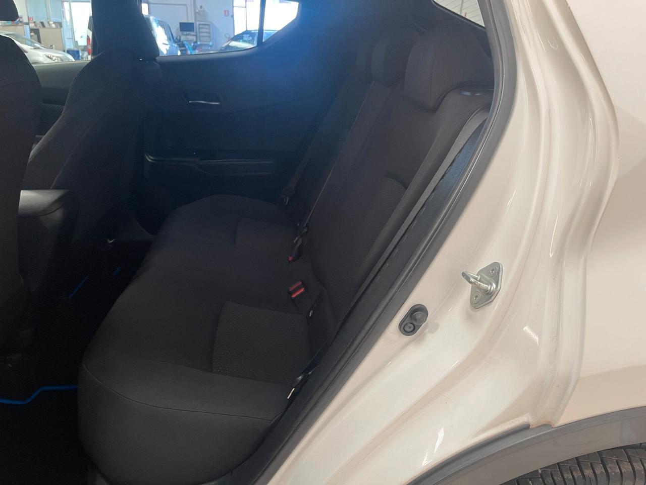 Toyota C-HR Active 1.2 2wd-Ok Neopatentati-LEGGI SOTTO