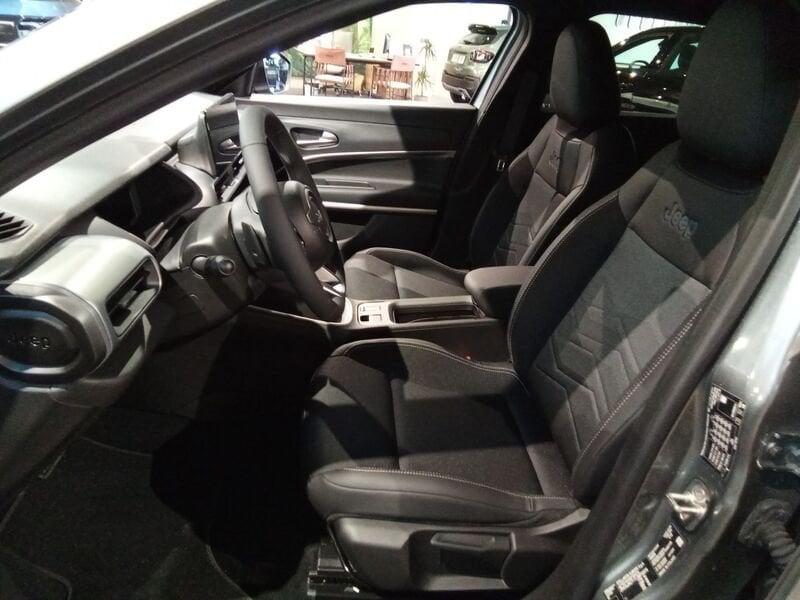 Jeep Avenger e-Hybrid 1.2 MHEV e-Hybrid Turbo Summit