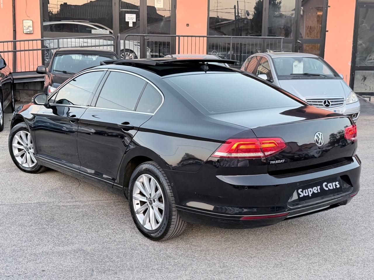 Volkswagen Passat 1.6 TDI 120CV NEOPATENTATI DSG EUR6