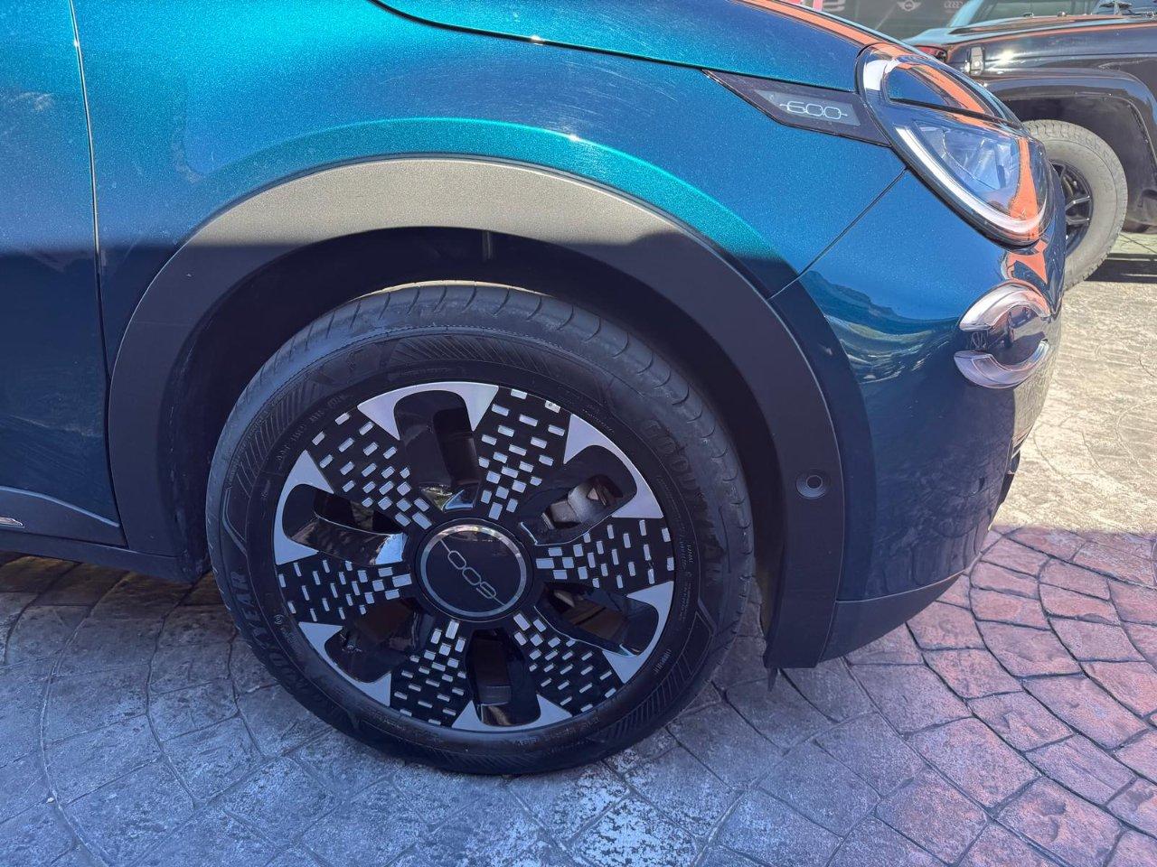 Fiat 600 1.2 hybrid La Prima 145cv auto