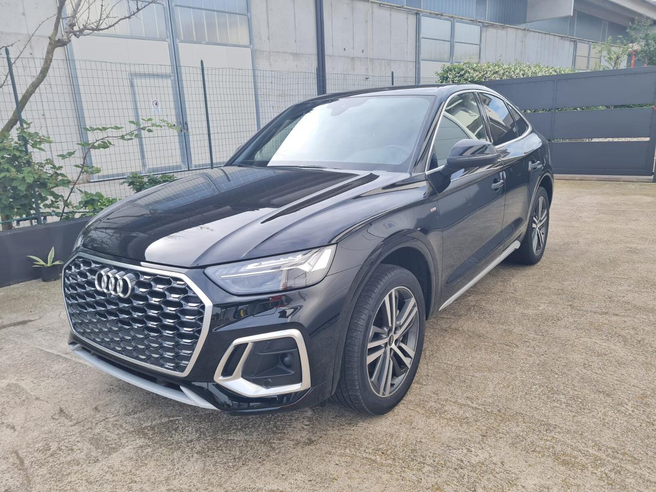 Audi Q5 55 TFSI e quattro Sportback tronic S line plus