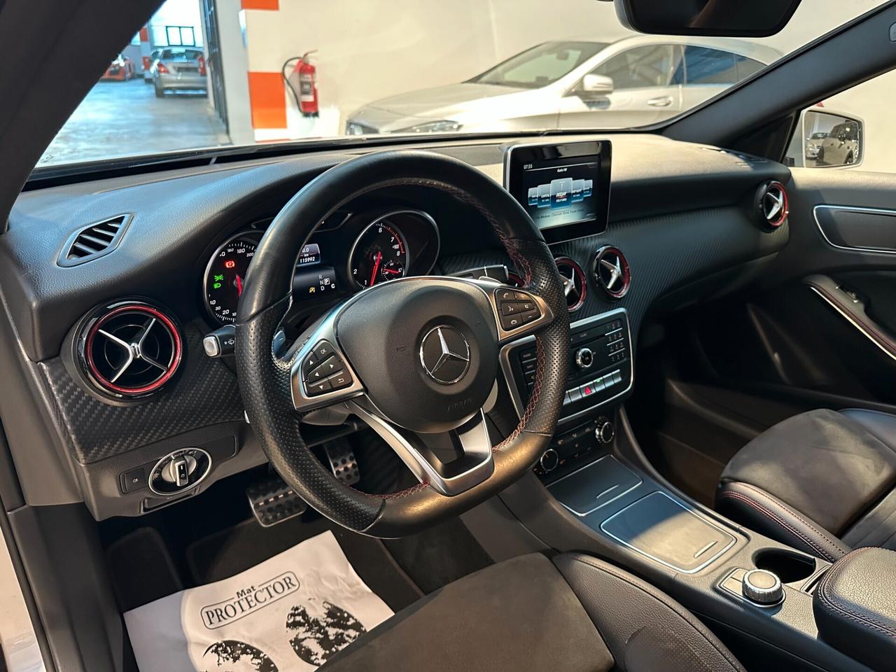 Mercedes-benz A 250 Premium