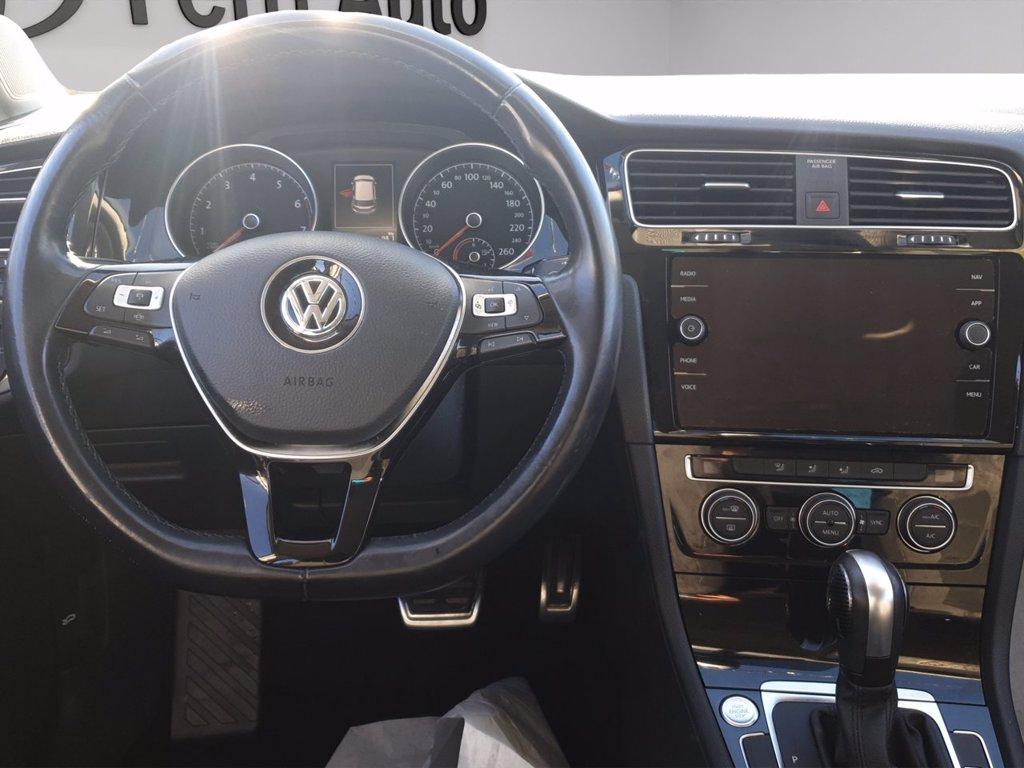 VOLKSWAGEN Golf 5p 1.5 tgi executive 130cv dsg del 2019