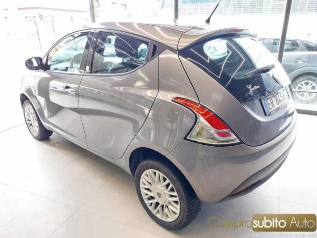 LANCIA Ypsilon 1.2 69 CV ( Garanzia 12 Mesi)