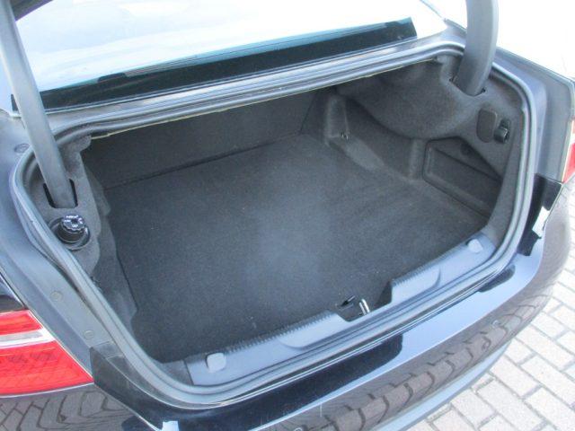 JAGUAR XE 2.0 D Turbo Pure Navi/Frenata/SensoriPark