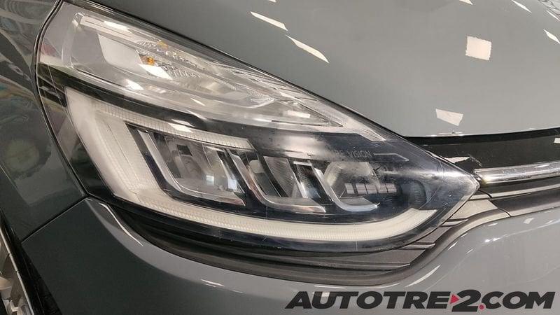 Renault Clio Clio 0.9 tce Moschino Zen Gpl 90cv