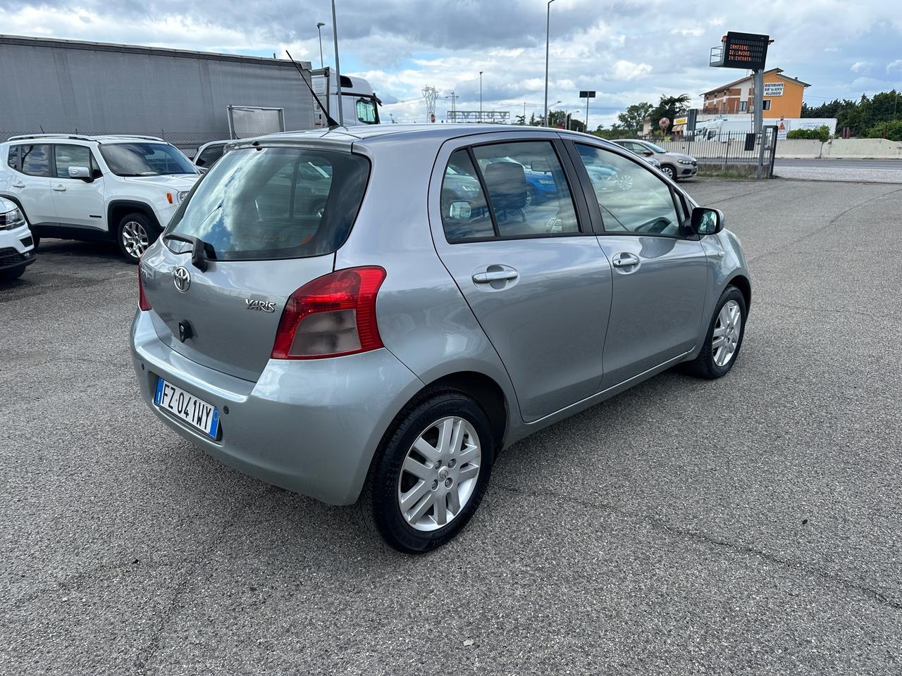 Toyota Yaris 1.3 5 porte GPL - 2008