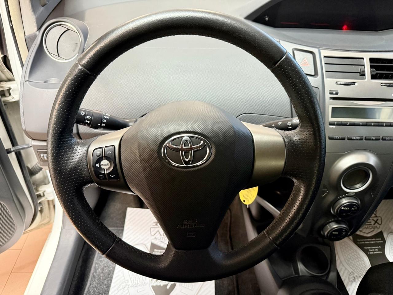 Toyota Yaris 1.4D-4D 90cv 5porte Neopatentati